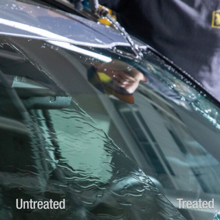 Meguiar Glass Cleaner & Water Repellent -16 oz image